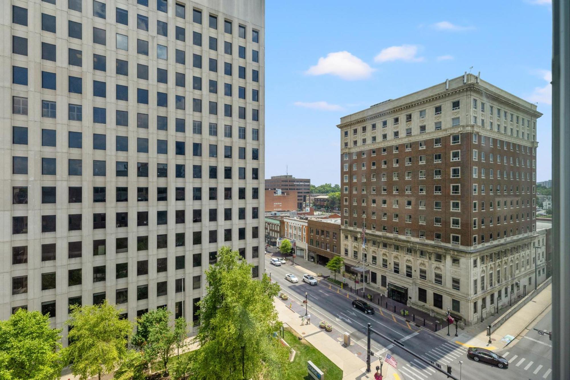 175 Lex - Walkable Downtown Lexington & Rupp Arena - Full Condos Exterior foto